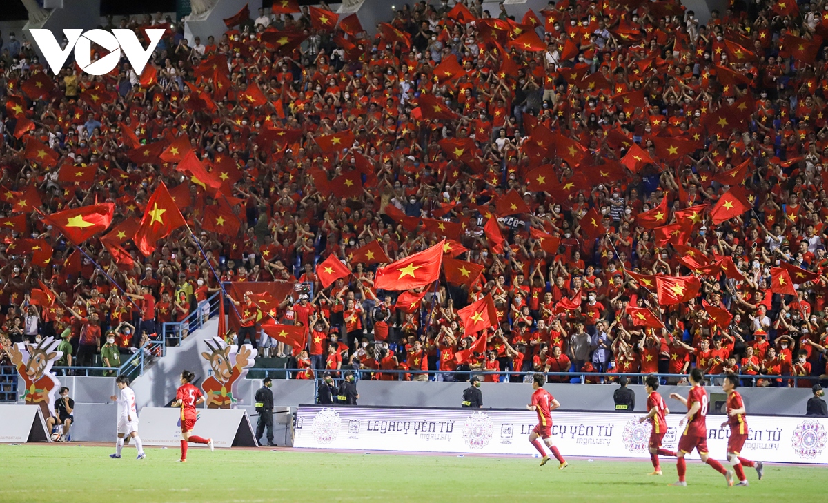 sea games 31 san cam pha chay ruc mung tuyen nu viet nam vao chung ket hinh anh 7