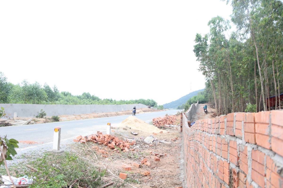 Chậm tiến độ bàn giao mốc giải phóng mặt bằng Dự án đường bộ cao tốc Bắc - Nam phía Đông
