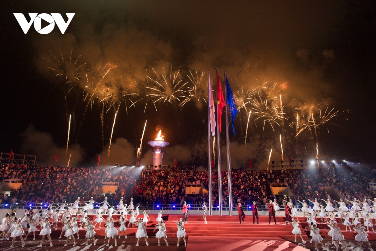 Ấn tượng lễ khai mạc sea games 31 hình ảnh 16 An tuong le khai mac sea games 31 hinh anh 16