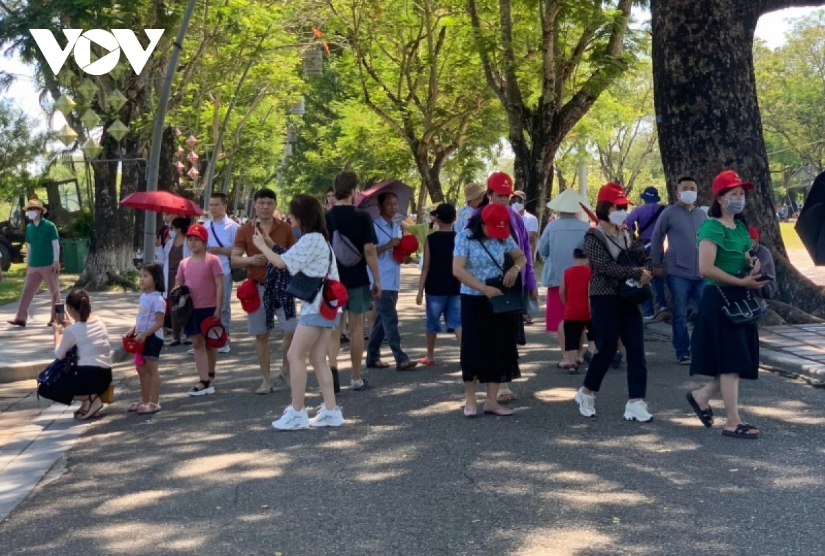 festival hue 2022- Da dang cac hoat dong hap dan nguoi dan va du khach hinh anh 1