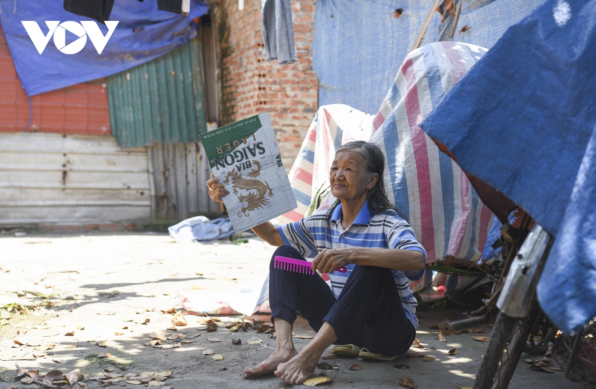  nong nhu do lua, co moi cai quat hong cung bi trom lay mat hinh anh 12