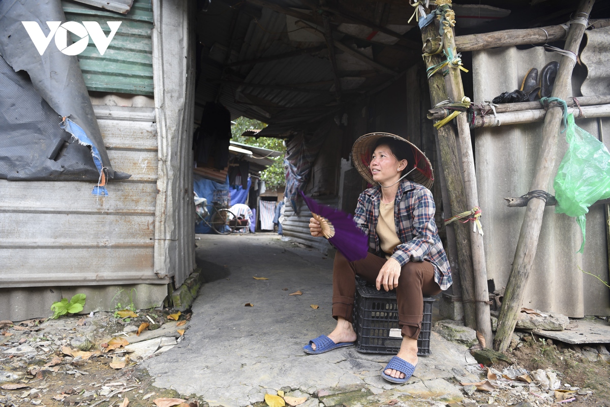  nong nhu do lua, co moi cai quat hong cung bi trom lay mat hinh anh 10