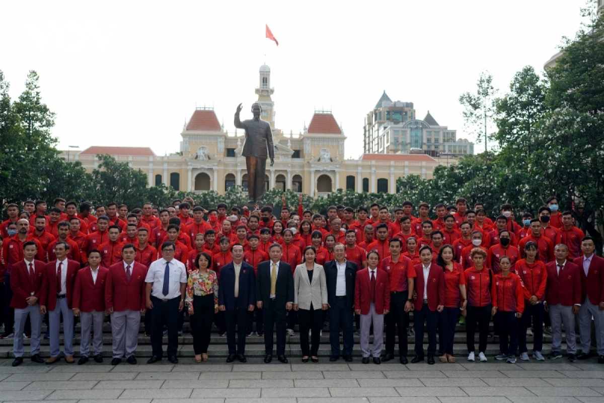 tp.hcm vinh danh huan luyen vien, van dong vien thi dau xuat sac tai sea games 31 hinh anh 6