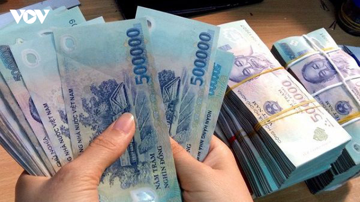 Siết kỷ luật thị trường tiền tệ, quyết tâm giảm lãi suất cho tăng trưởng kinh tế