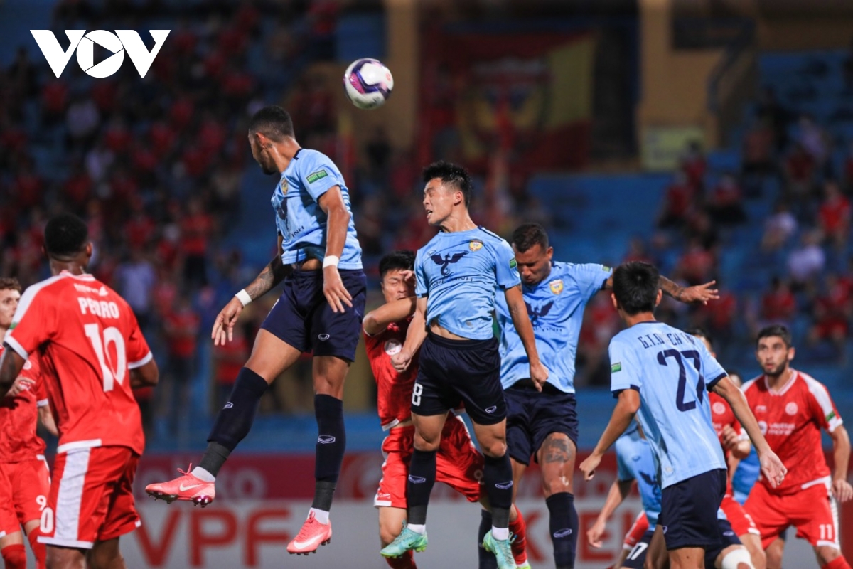 phung phí cơ hội, viettel fc thất thủ trước hà tĩnh trên sân nhà hình ảnh 7 phung phi co hoi, viettel fc that thu truoc ha tinh tren san nha hinh anh 7