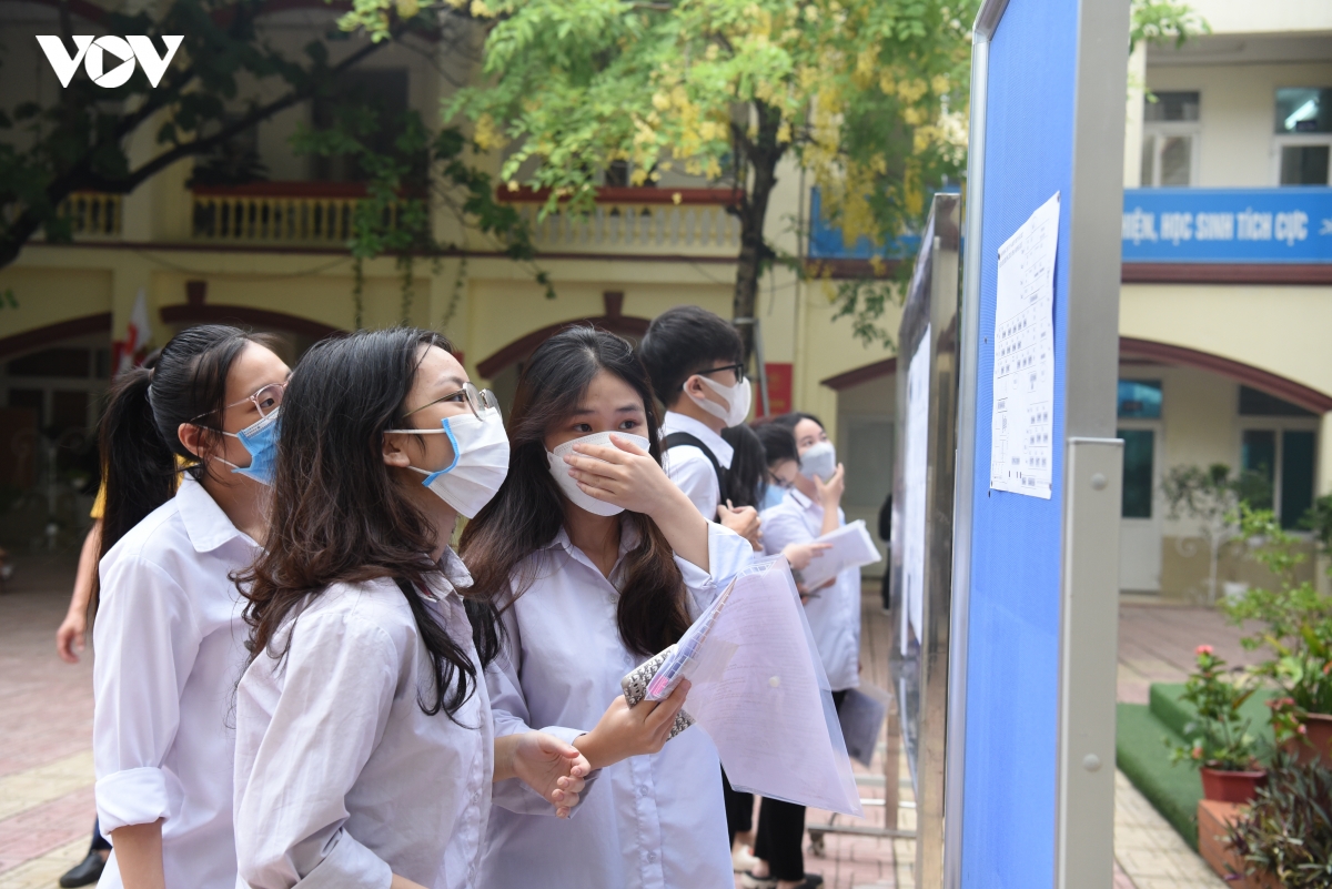 Thí sinh thi tốt nghiệp THPT: "Có lúc em muốn từ bỏ vì quá mệt mỏi"