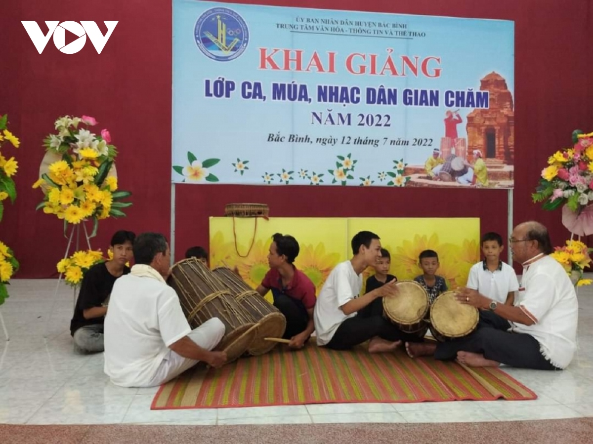 binh thuan phat huy gia tri van hoa cua dan ca, dan vu, dan nhac hinh anh 2