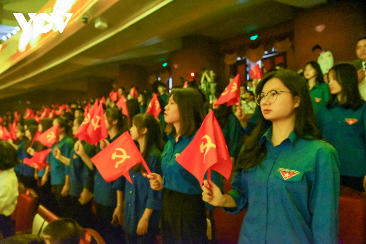 chủ tịch nước nguyễn xuân phúc dự lễ kỷ niệm 110 năm ngày sinh tbt nguyễn văn cừ hình ảnh 8 chu tich nuoc nguyen xuan phuc du le ky niem 110 nam ngay sinh tbt nguyen van cu hinh anh 8