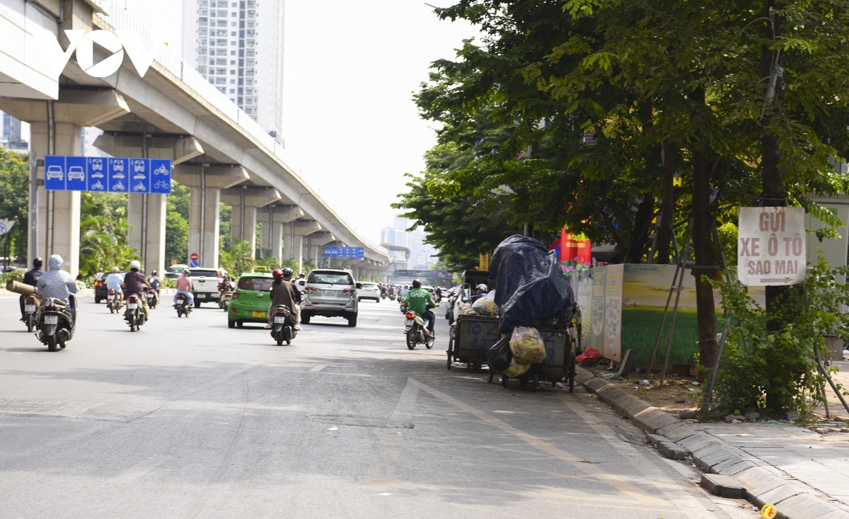 Den han phan lan tren duong nguyen trai, moi thu van chua co gi thay doi hinh anh 10