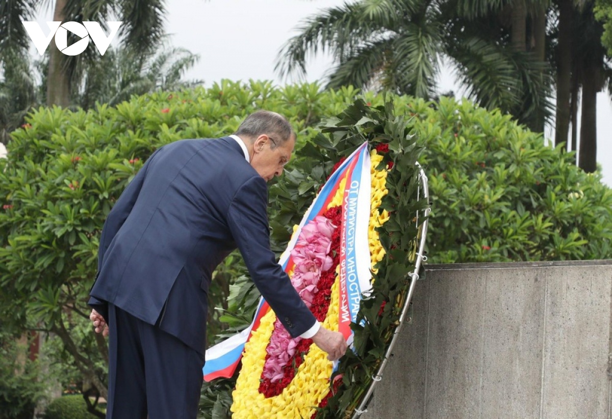 ngoai truong nga sergey lavrov vieng lang chu tich ho chi minh hinh anh 3