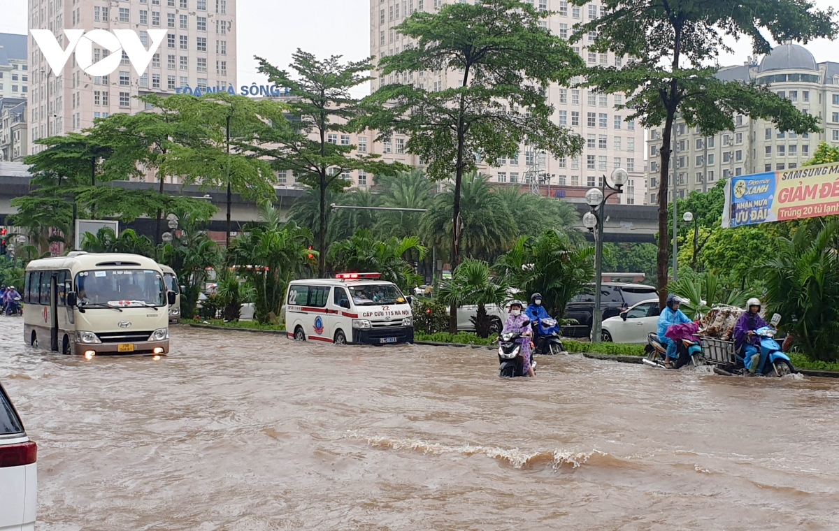 khu vuc toa nha keangnam ngap kinh hoang, o to chet may hang loat hinh anh 7