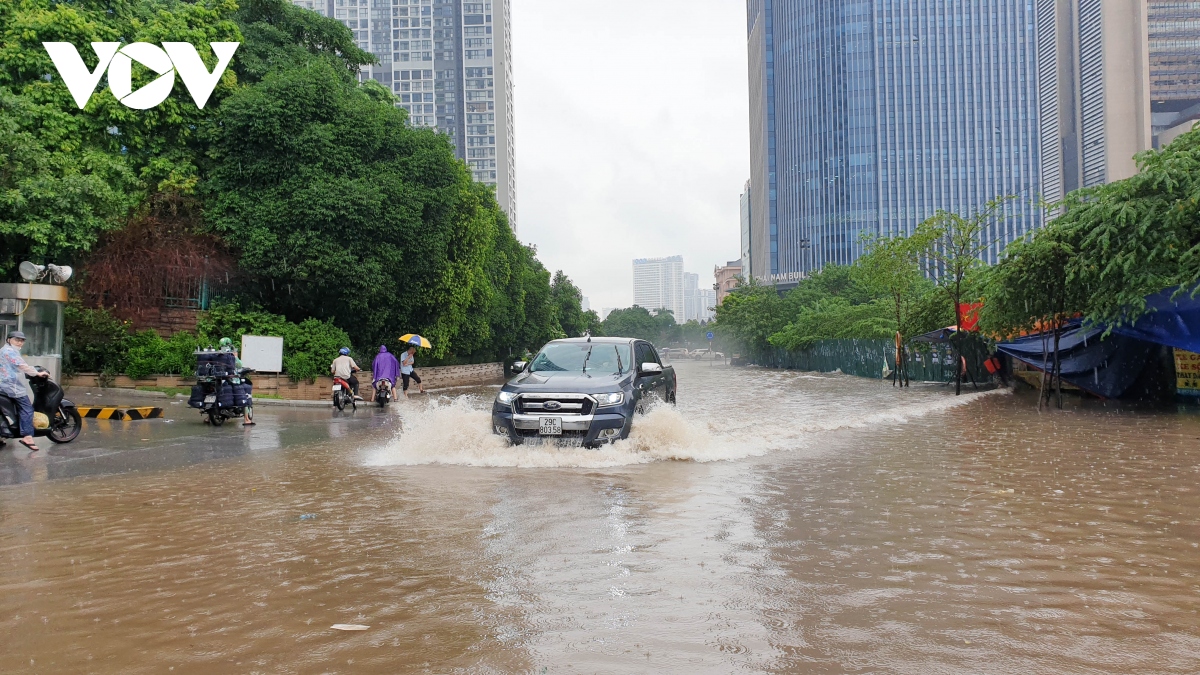 khu vuc toa nha keangnam ngap kinh hoang, o to chet may hang loat hinh anh 9