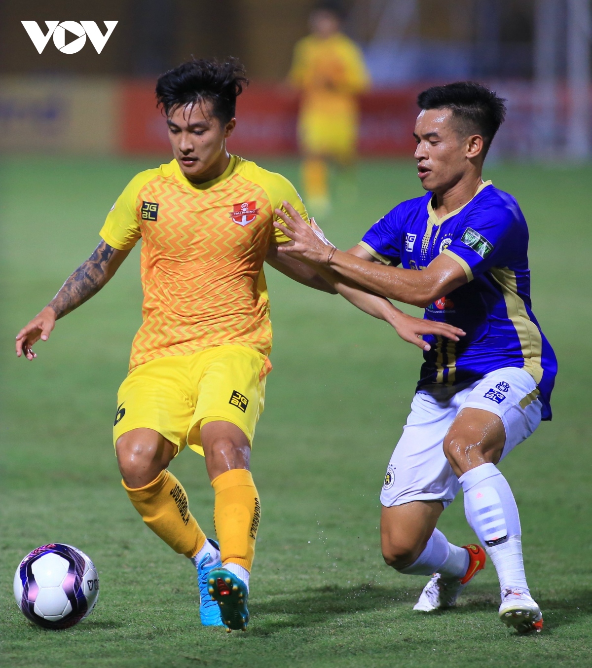 ha noi fc thiet quan o dai chien voi hagl hinh anh 1