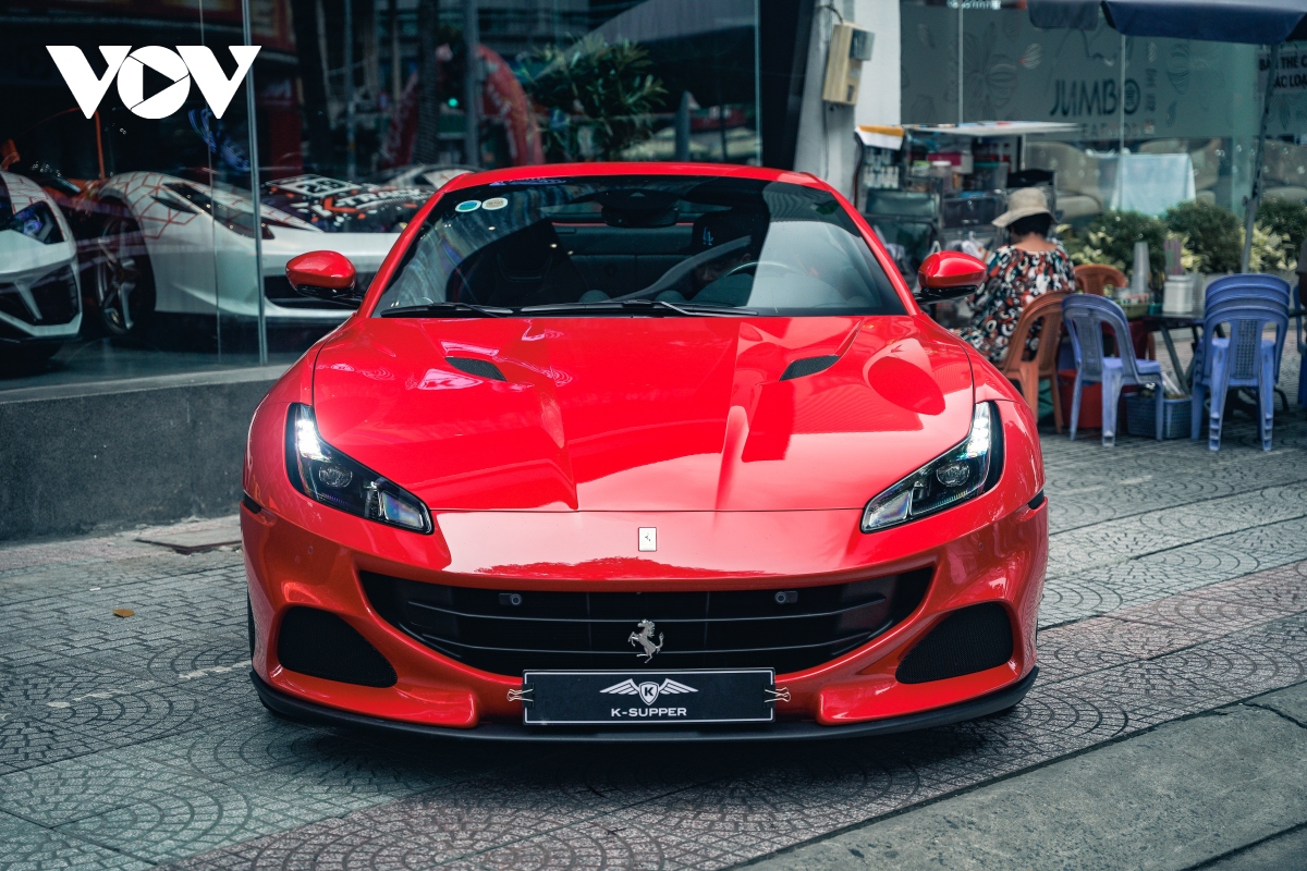 can canh ferrari portofino m hon 15 ty dong dau tien tai viet nam hinh anh 2