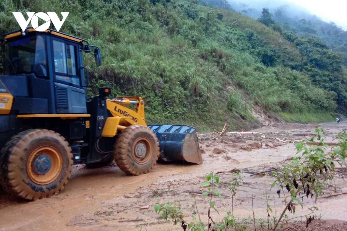 tay bac ung pho mua lon, thanh hoa canh bao nguy co sat lo o mien nui hinh anh 1