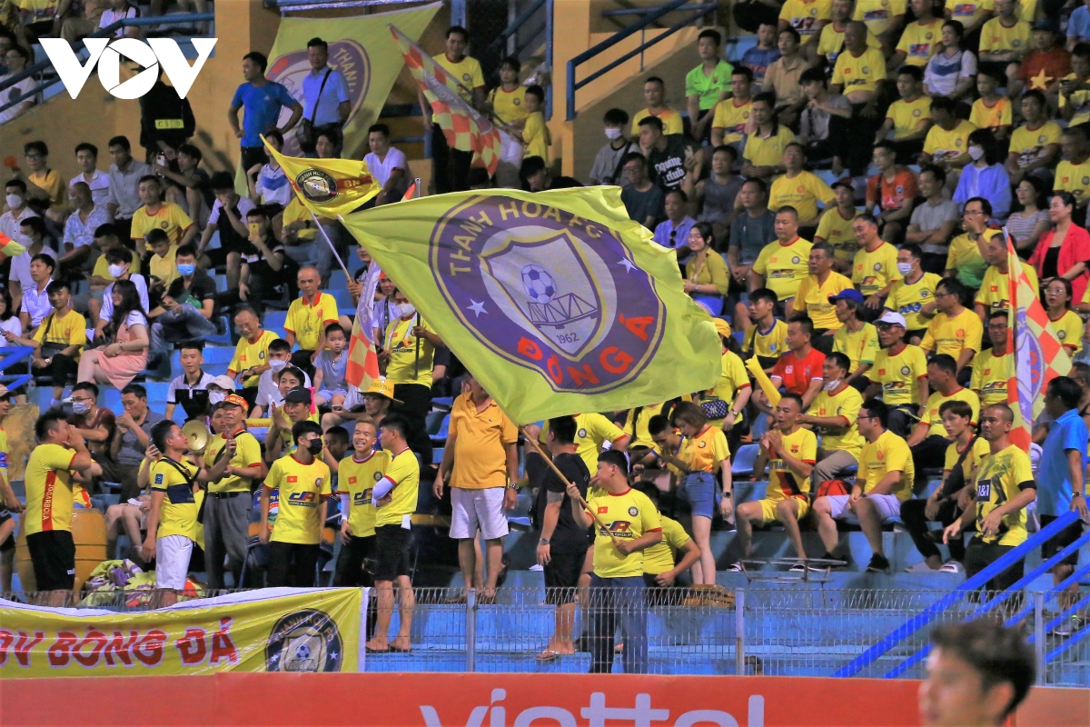 loi nguoc dong thang thanh hoa, viettel fc vao top 4 v-league 2022 hinh anh 8