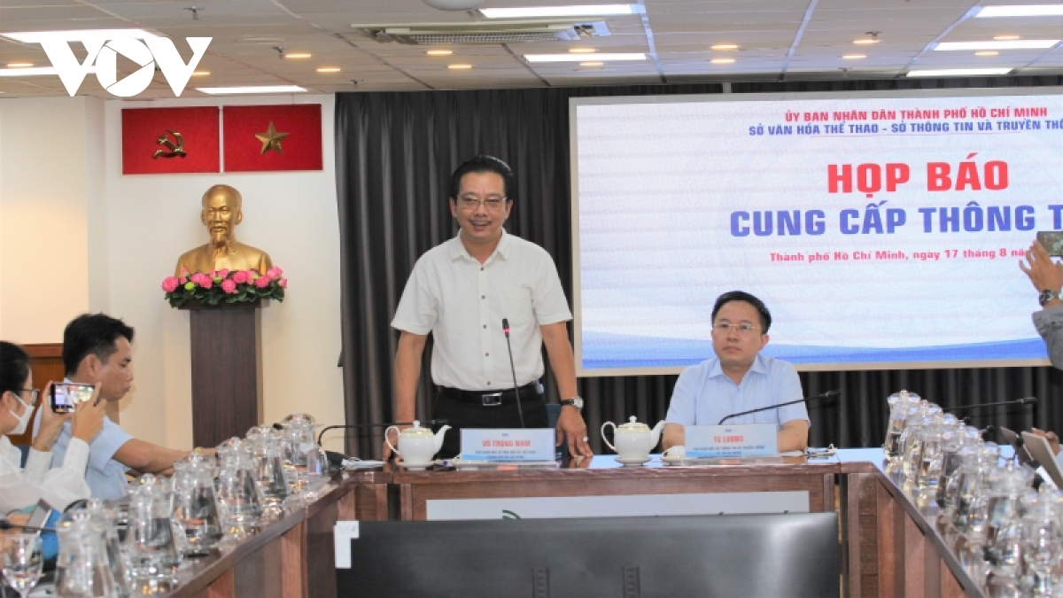 vụ triển lãm không xin phép không tiêu hủy tranh mà giao lại cho họa sĩ tự xử lý hình ảnh 1 vu trien lam khong xin phep khong tieu huy tranh ma giao lai cho hoa si tu xu ly hinh anh 1