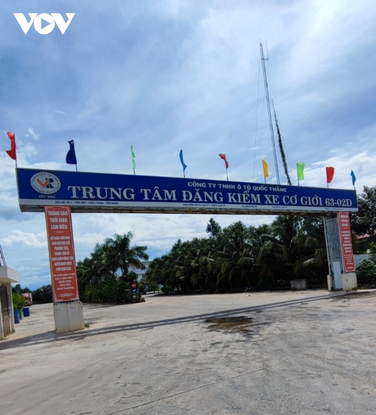 trung tam dang kiem 6302d tien giang dung phu thu sau khi vov phan anh hinh anh 1