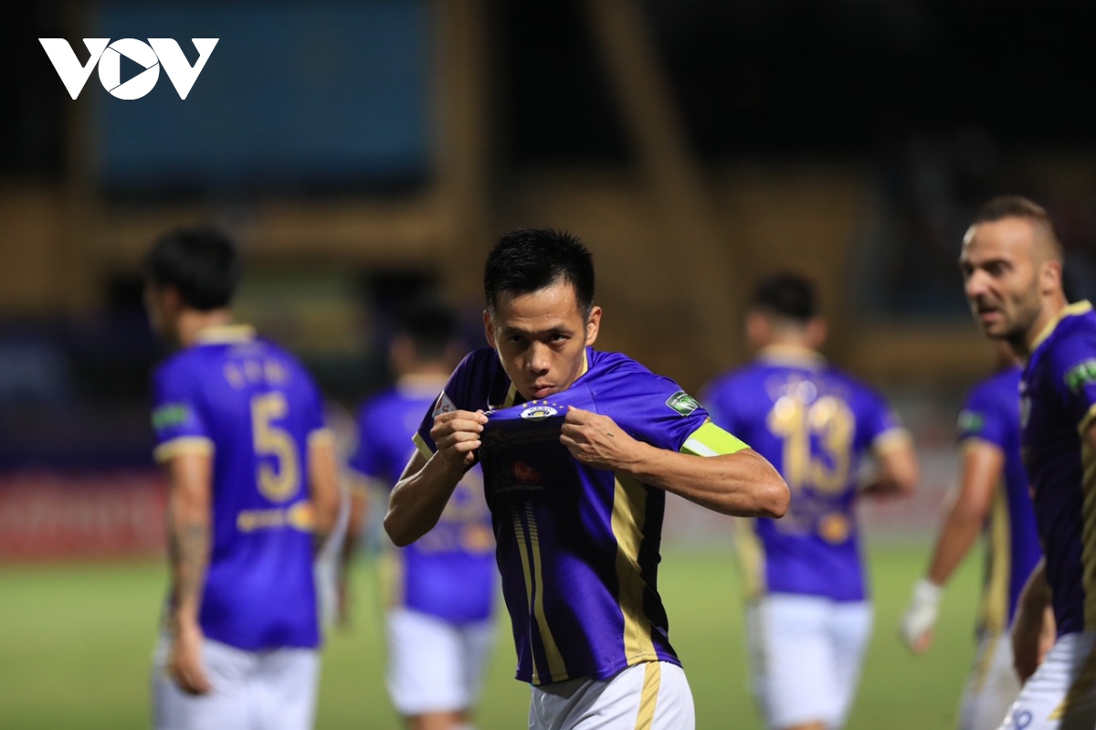 hà nội fc vô địch lượt đi v-league 2022 dấu ấn thủ lĩnh của văn quyết hình ảnh 5 ha noi fc vo dich luot di v-league 2022 dau an thu linh cua van quyet hinh anh 5