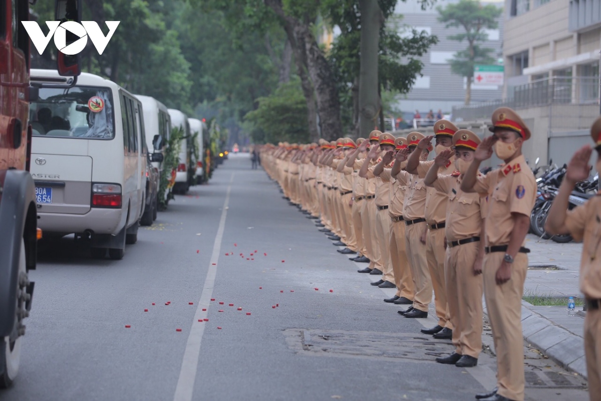 Dong doi, nguoi dan mat nhoa le tien biet 3 liet si pccc ve noi an nghi hinh anh 11