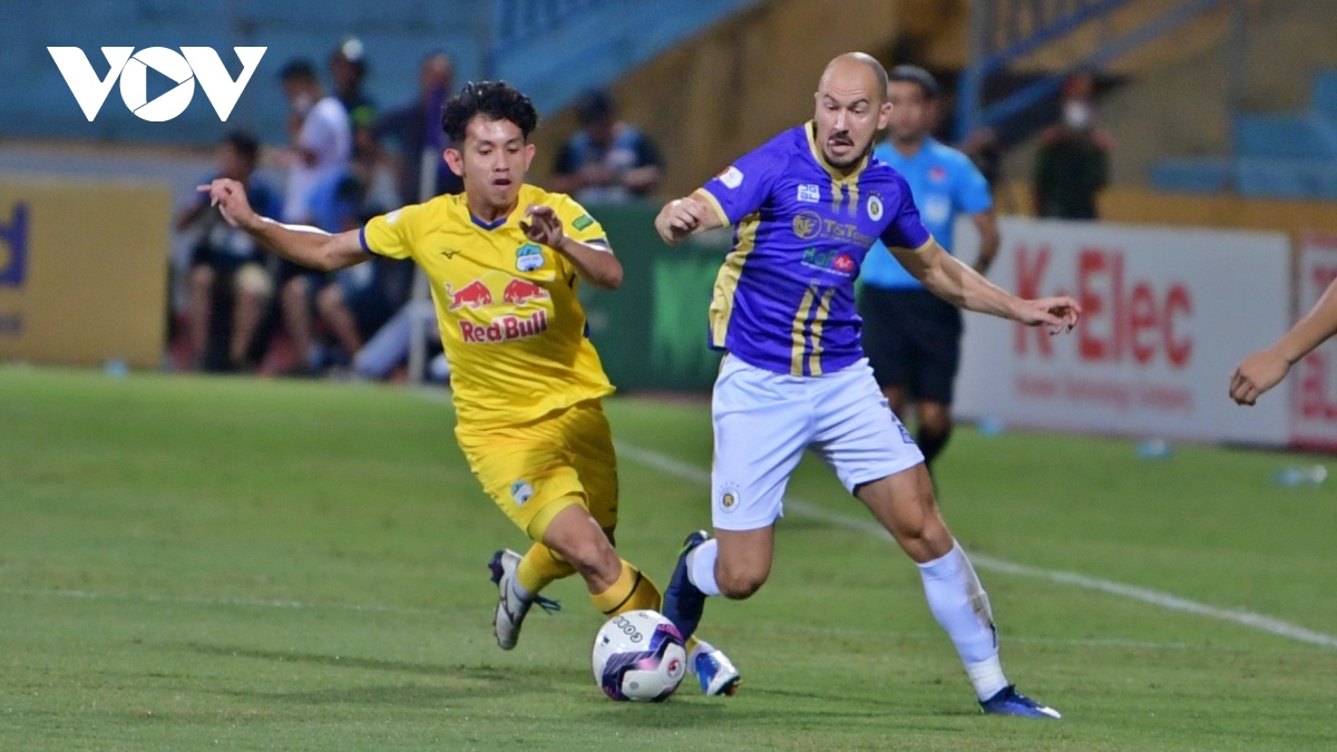 van quyet - tuan hai ruc sang, ha noi fc da bai hagl de cung co ngoi dau v-league hinh anh 14