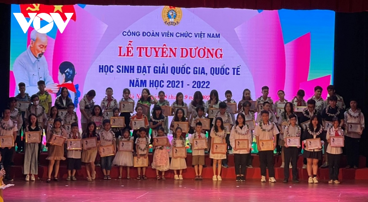 tuyen duong hon 500 hoc sinh doat giai trong cac ky thi cap quoc gia, quoc te hinh anh 1