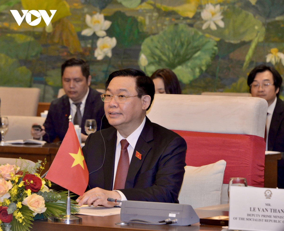 chủ tịch quốc hội vương Đình huệ hội đàm với chủ tịch quốc hội campuchia hình ảnh 2 chu tich quoc hoi vuong Dinh hue hoi dam voi chu tich quoc hoi campuchia hinh anh 2
