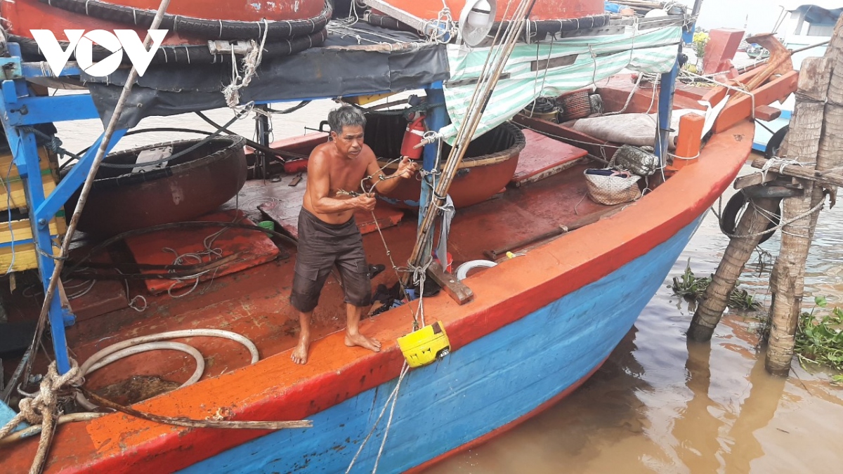 ngu dan khac phuc kho khan kep , quyet tam ra khoi bam bien hinh anh 2