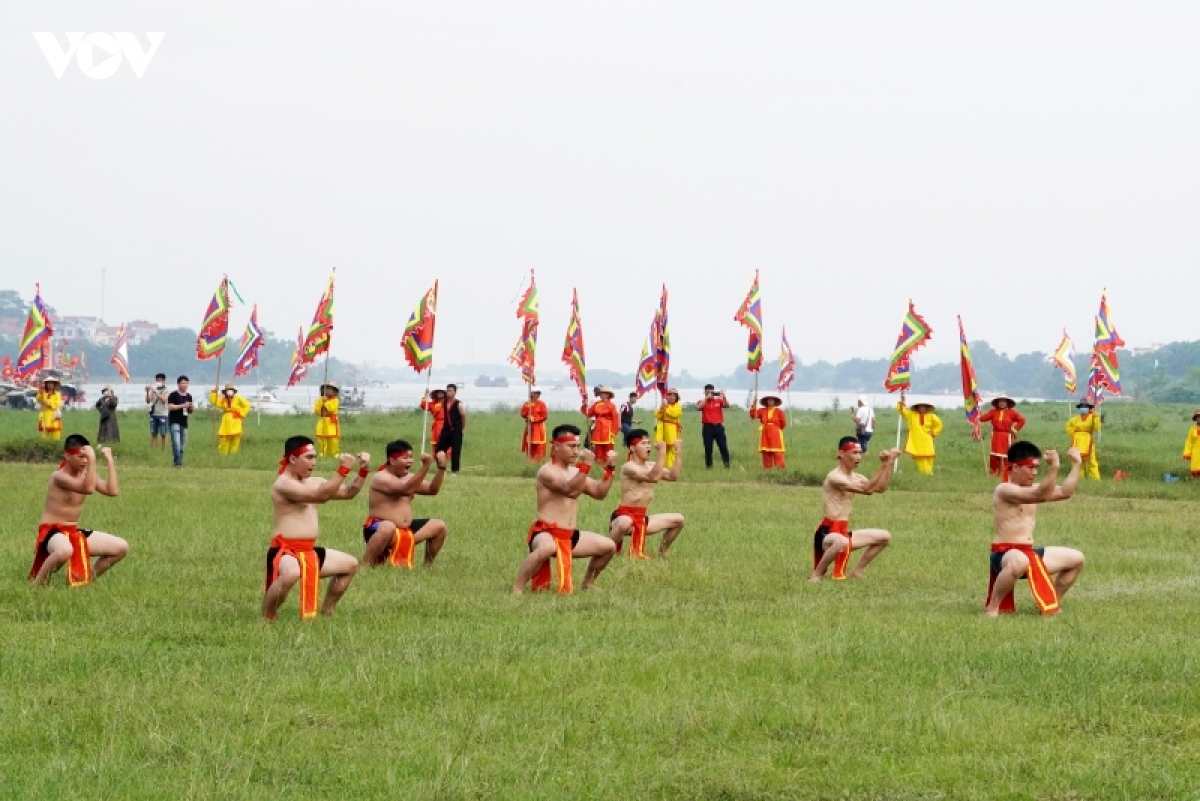 linh thieng le hoi mua thu con son - kiep bac hinh anh 7
