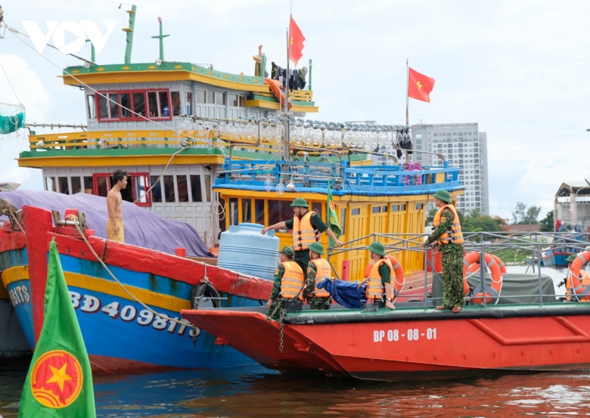 hue, Da nang chu dong trien khai bien phap ung pho bao noru hinh anh 4