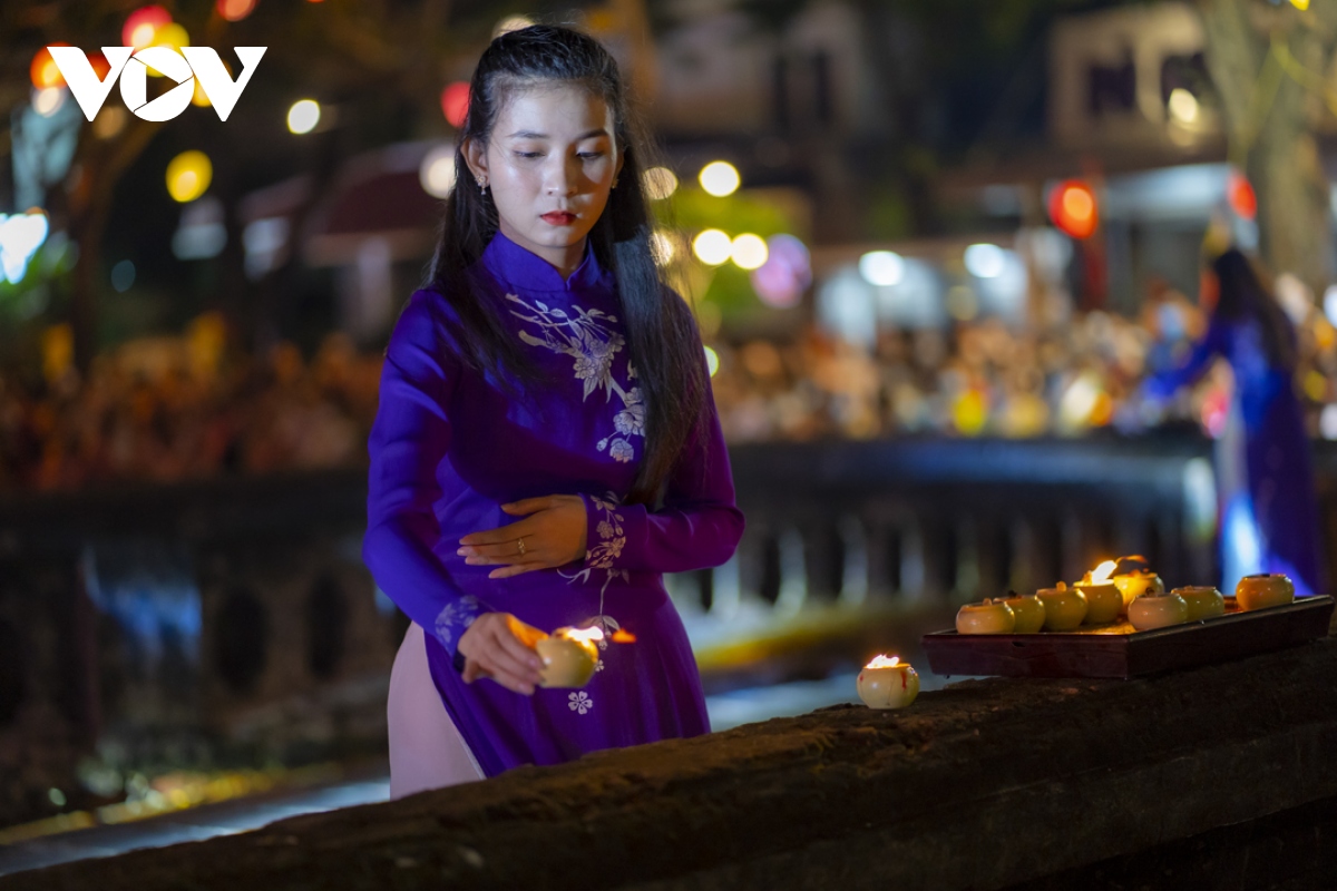 ruoc den trung thu voi cac dong au trong cung hinh anh 15