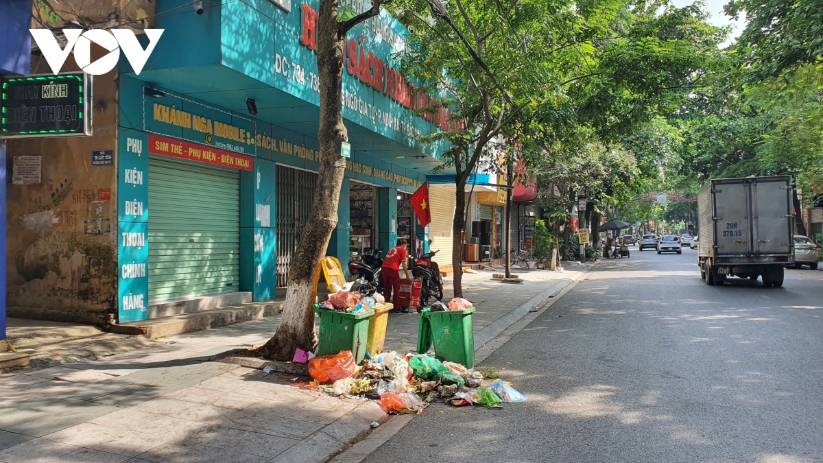 công nhân bỏ việc do lương thấp, rác thải sinh hoạt bủa vây tp bắc ninh hình ảnh 9 cong nhan bo viec do luong thap, rac thai sinh hoat bua vay tp bac ninh hinh anh 9