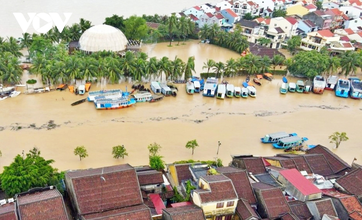 Các tỉnh Trung bộ đề phòng mưa lớn, nguy cơ lũ quét, sạt lở đất