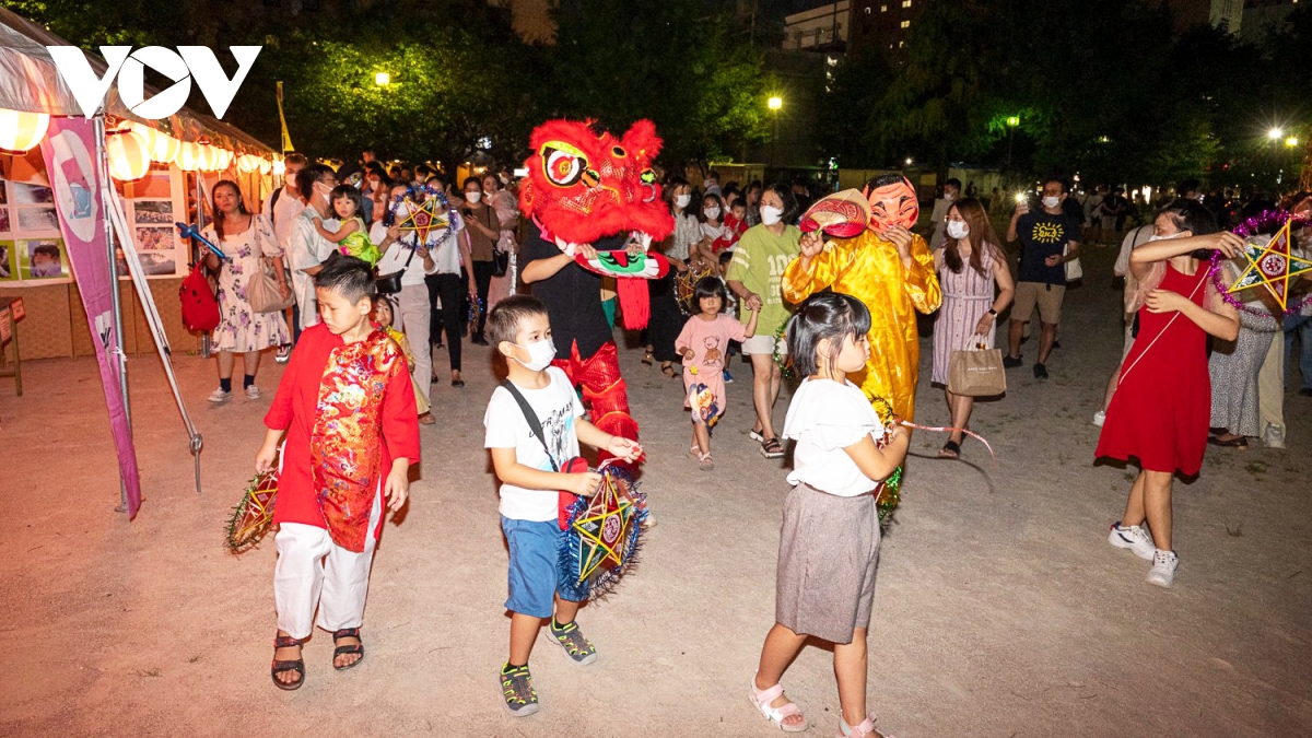 Không khí đón Trung thu của cộng đồng người Việt Nam tại Kyushu, Nhật Bản