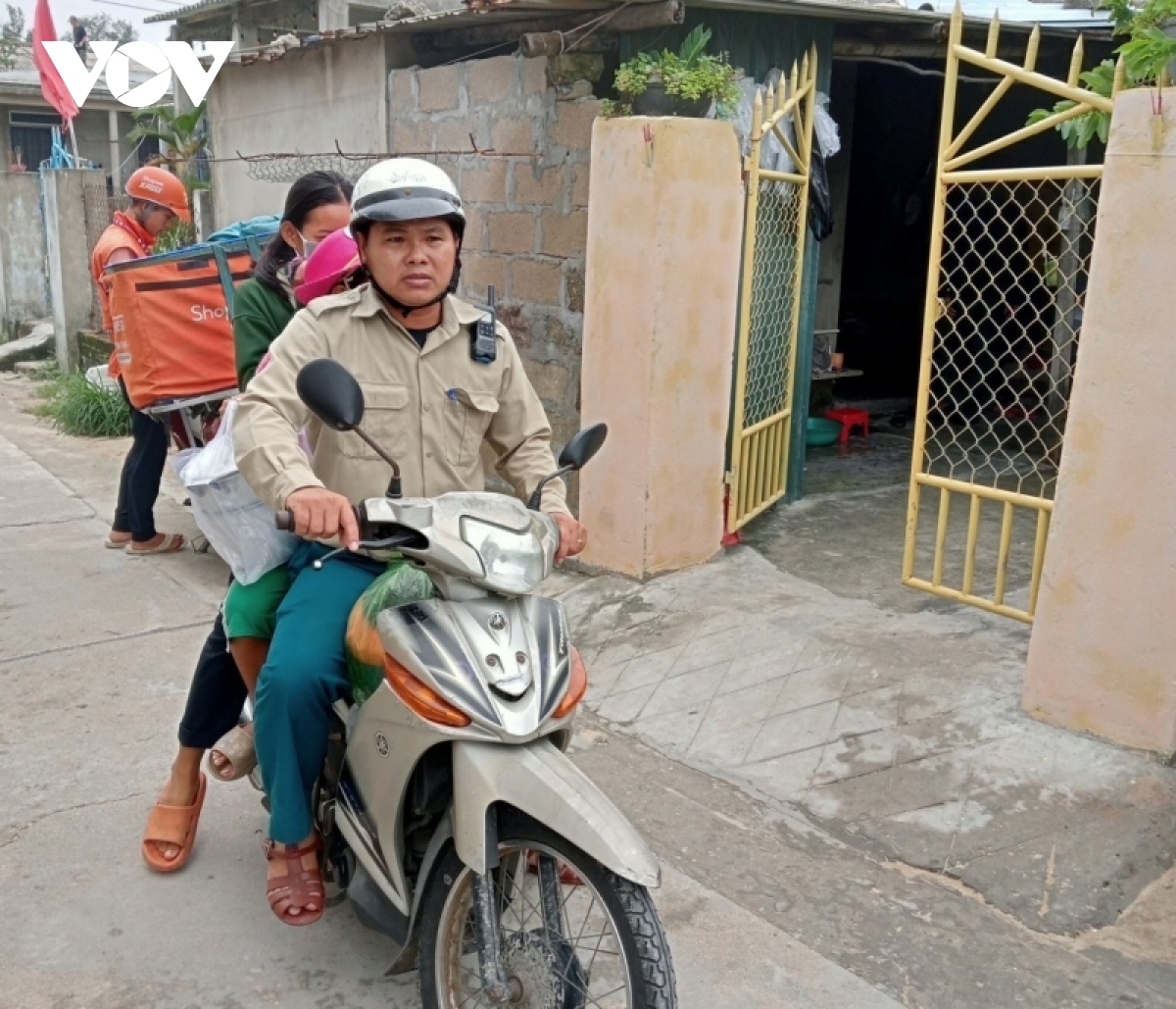 hinh anh nguoi dan thua thien hue hoi ha di doi tranh bao so 4 hinh anh 11