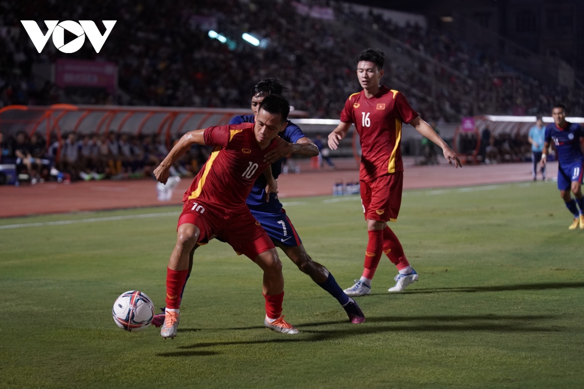 Dư âm ĐT Việt Nam 4-0 ĐT Singapore: Dấu ấn Văn Quyết và những tân binh