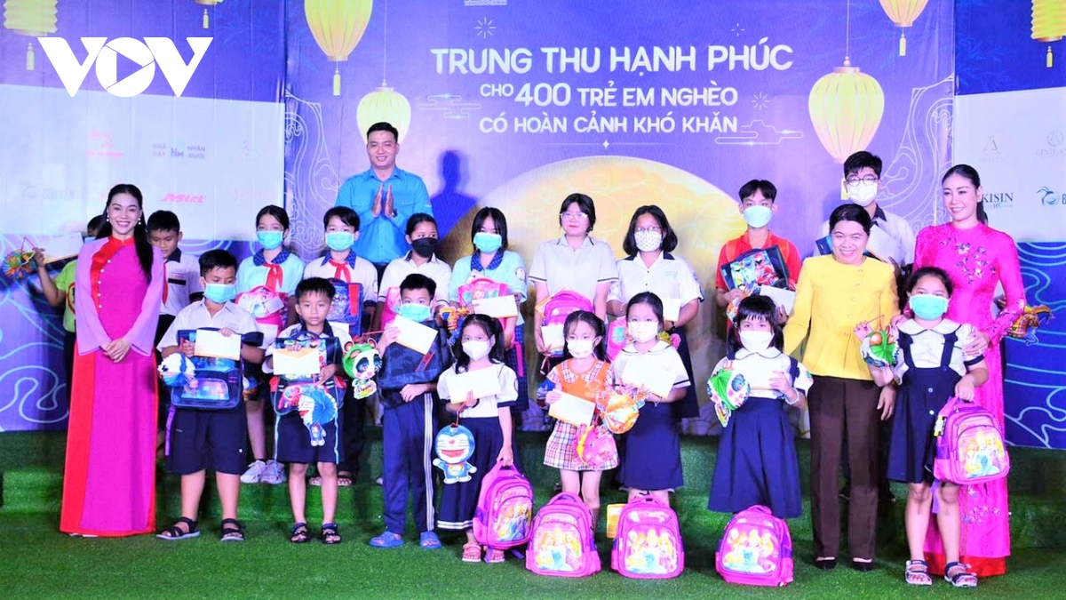 TPHCM tổ chức đêm Trung thu hạnh phúc cho 400 trẻ em mồ côi do Covid19