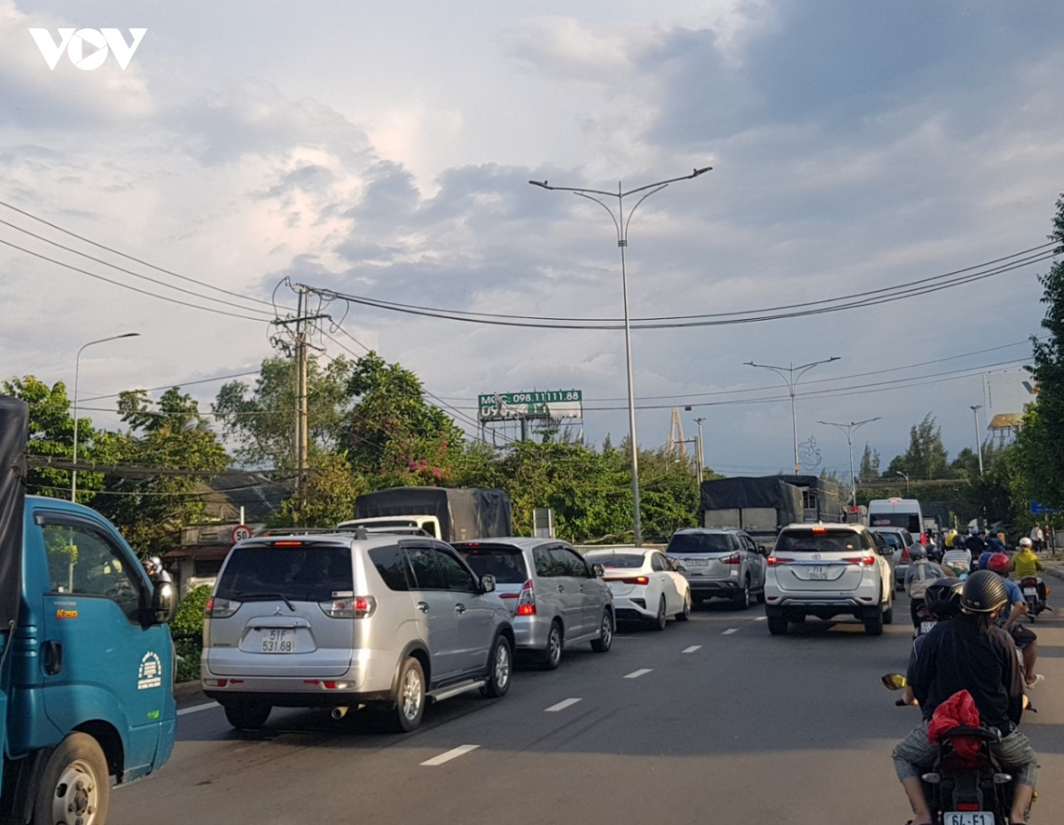 cau rach mieu un u, nhieu lan xa tram thu phi hinh anh 2