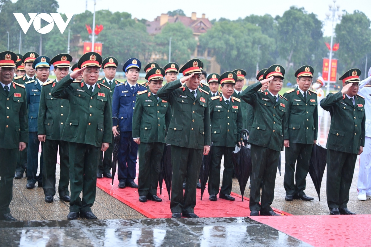 Anh lanh dao Dang, nha nuoc vao lang vieng chu tich ho chi minh hinh anh 4