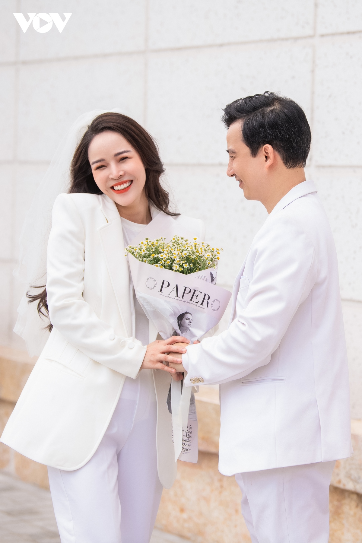 phú bà diễm hương của gara hạnh phúc hạnh phúc bên chồng ngoài đời hình ảnh 12 phu ba diem huong cua gara hanh phuc hanh phuc ben chong ngoai doi hinh anh 12