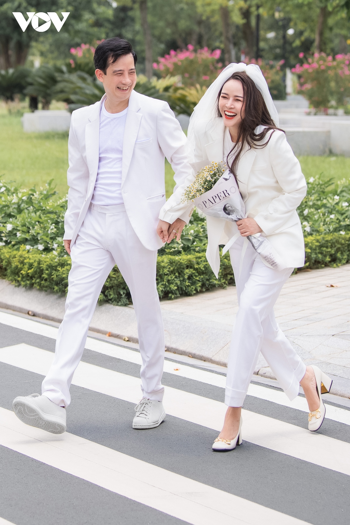 phú bà diễm hương của gara hạnh phúc hạnh phúc bên chồng ngoài đời hình ảnh 11 phu ba diem huong cua gara hanh phuc hanh phuc ben chong ngoai doi hinh anh 11