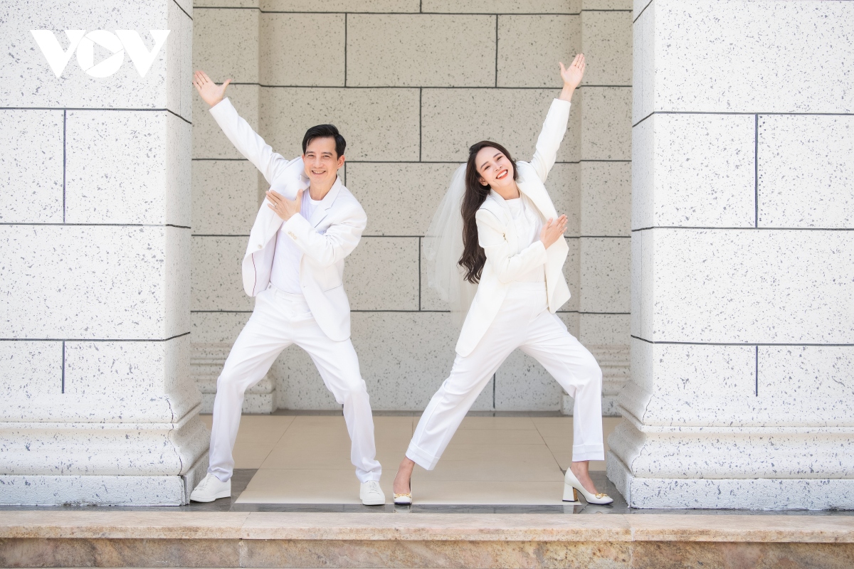phú bà diễm hương của gara hạnh phúc hạnh phúc bên chồng ngoài đời hình ảnh 13 phu ba diem huong cua gara hanh phuc hanh phuc ben chong ngoai doi hinh anh 13
