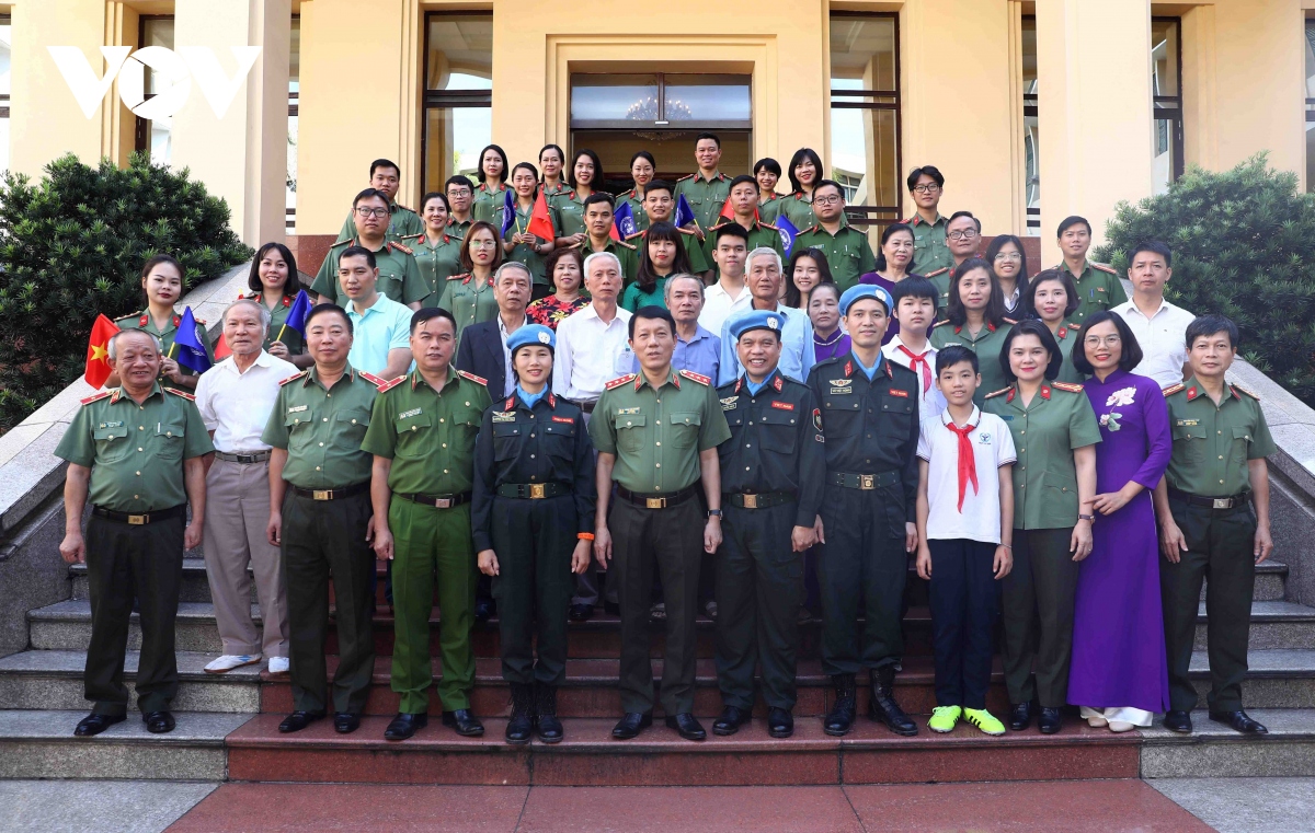 3 si quan cand len duong nhan nhiem vu gin giu hoa binh tai lien hop quoc hinh anh 5