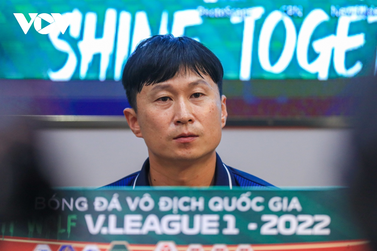 hlv chu Dinh nghiem ha noi fc van co 90 co hoi vo dich v-league 2022 hinh anh 1