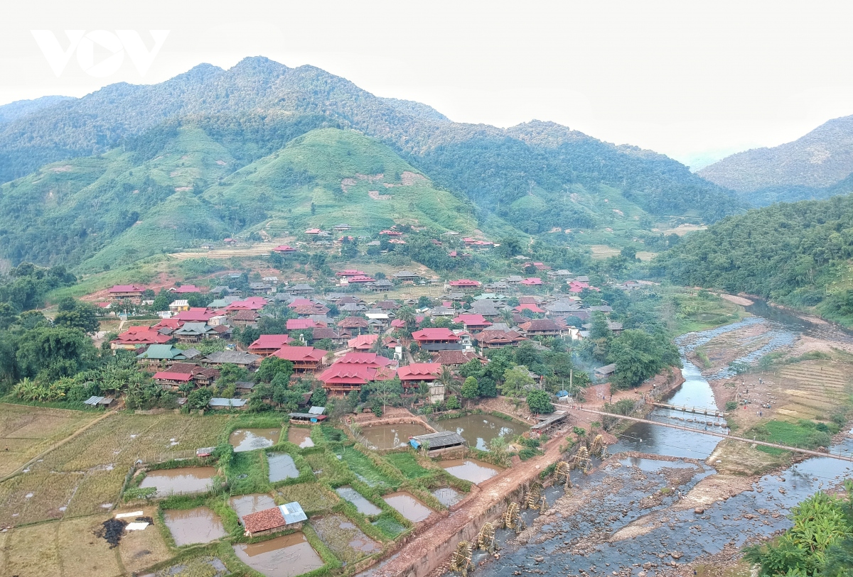 na su - diem du lich ky thu o vung cao Dien bien hinh anh 1