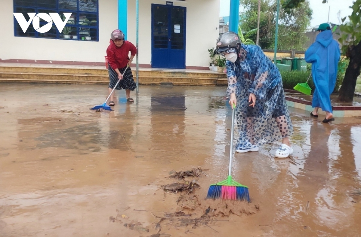 Nhiều nơi ngập nước, Đà Nẵng cho học sinh nghỉ học