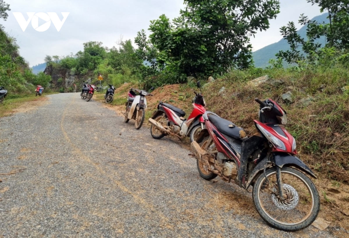 nhieu tuyen duong o quang nam tiep tuc sat lo hinh anh 1