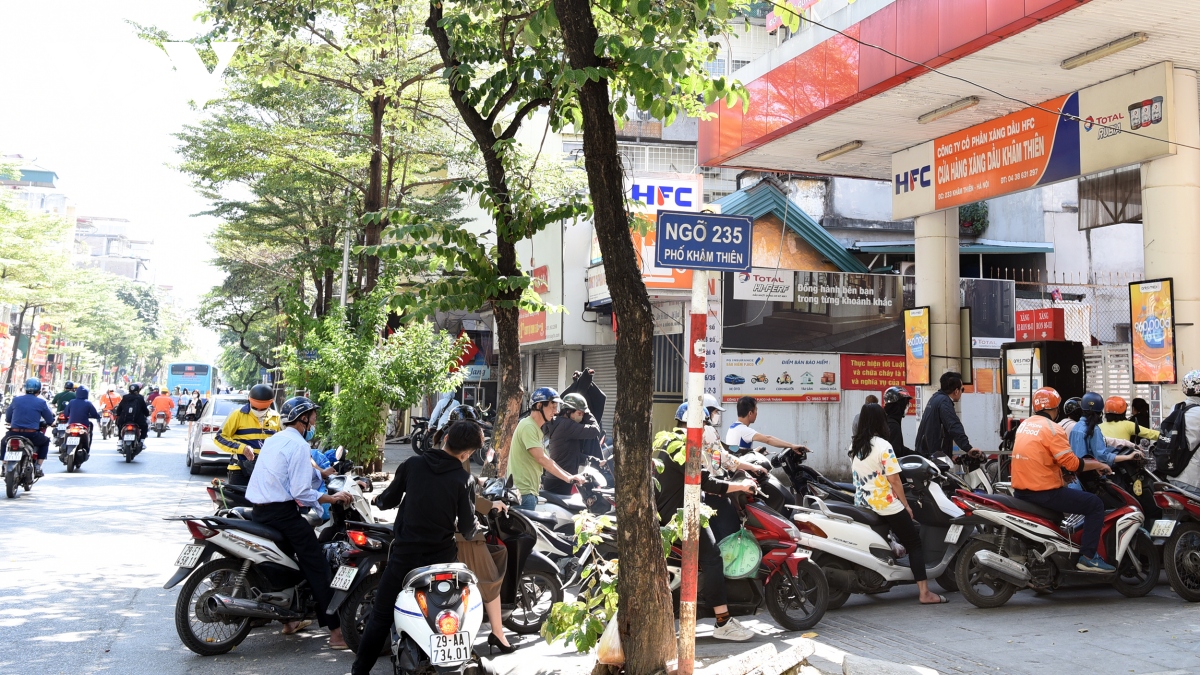 gia xang dau duoc du bao se tiep tuc tang manh vao ngay mai 1 8 hinh anh 1