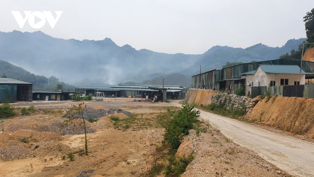 phia sau tinh trang nong vi pham dat dai tai quang chu, bac kan hinh anh 2