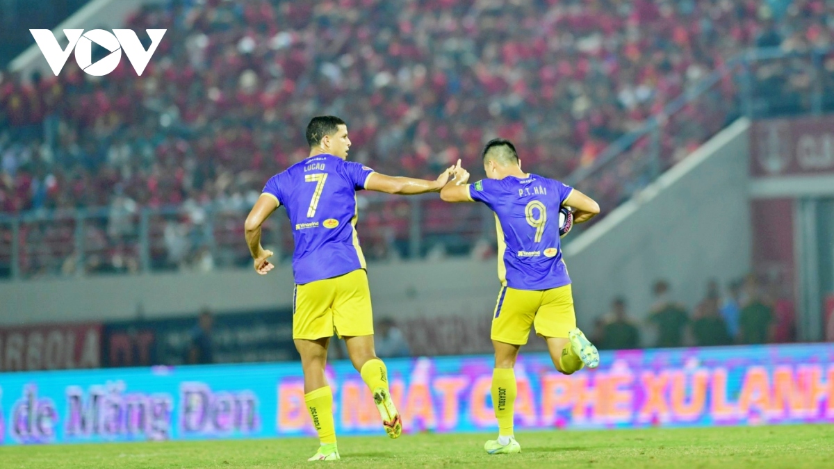 cDv hai phong nhuom do khan dai, chao lua lach tray nhan chim ha noi fc hinh anh 10